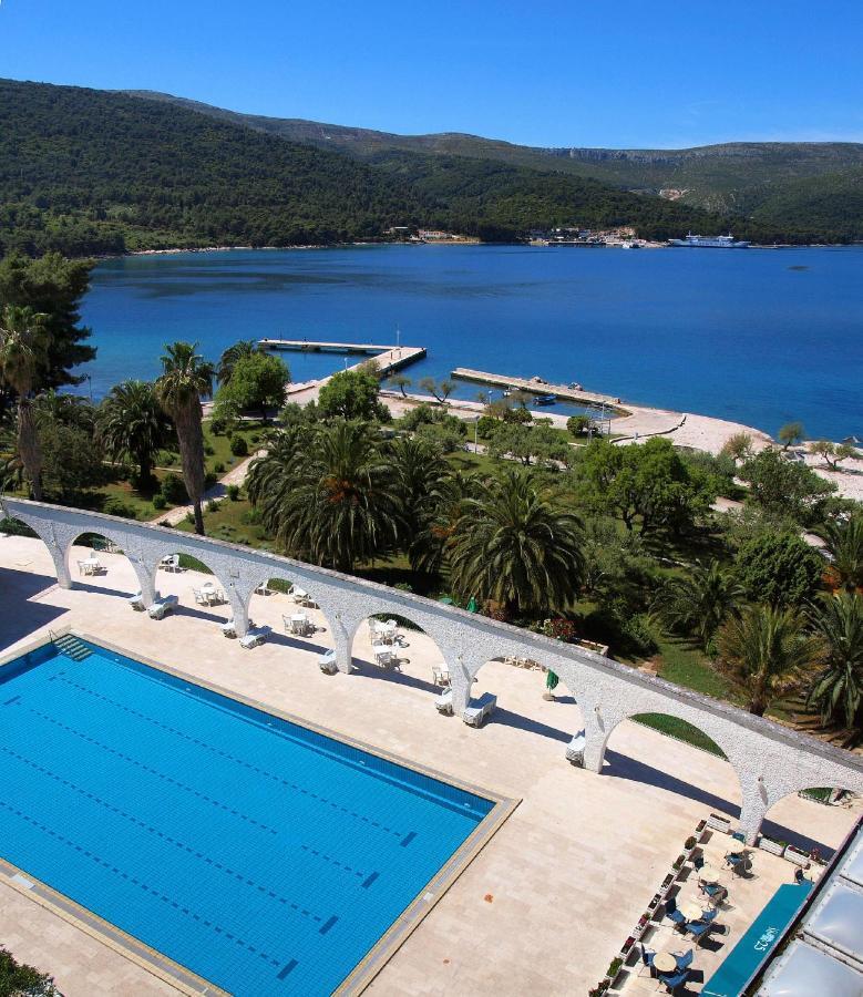 Trim Sunny Apartments By Valamar Стари Град Экстерьер фото